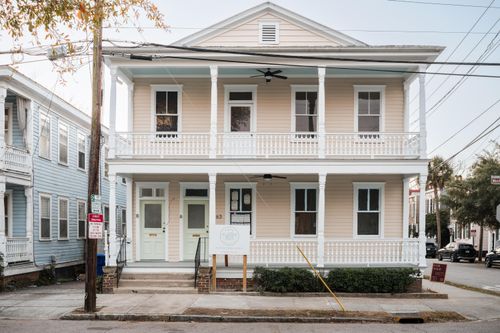 63 Montagu St, Charleston, SC, 29401-6218 | Card Image