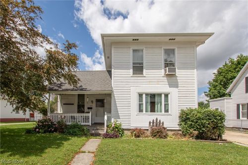 909 Maple St, Bucyrus, OH, 44820-1465 | Card Image