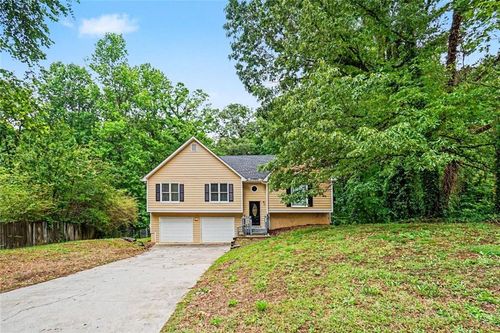 202 Garretts Dr, Douglasville, GA, 30134-7847 | Card Image