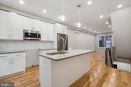 1713 W Seybert St, PHILADELPHIA, PA, 19121-5016 | Card Image