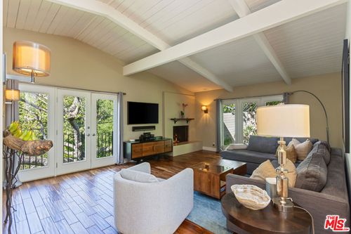 11922 Sunshine Ter, Studio City, CA, 91604-3707 | Card Image