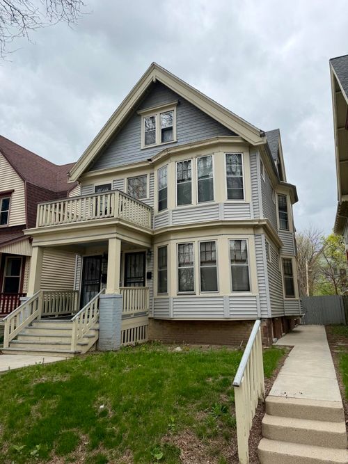 2106 N 42nd St, Milwaukee, WI, 53208-1305 | Card Image
