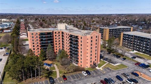 601-9 Bonheur Crt, Brantford, ON, N3P1Z5 | Card Image