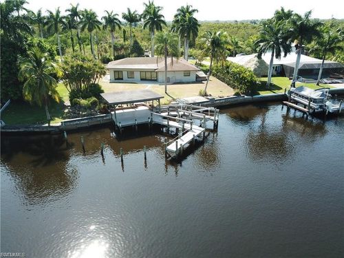 5211 Lake Caloosa Dr, FORT MYERS, FL, 33905-2703 | Card Image