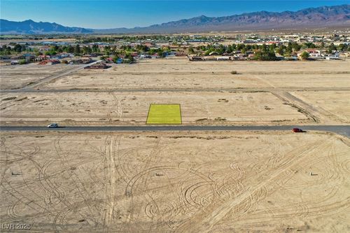 1110 E Honeysuckle Street, Pahrump, NV, 89048 | Card Image