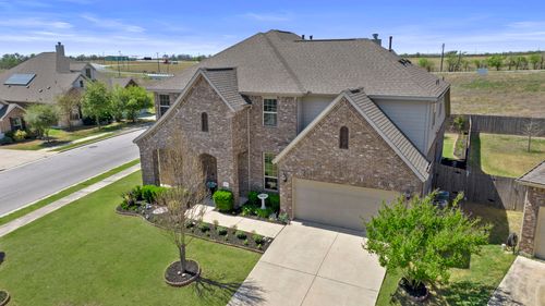 109 Wake Grv, Buda, TX, 78610-3852 | Card Image