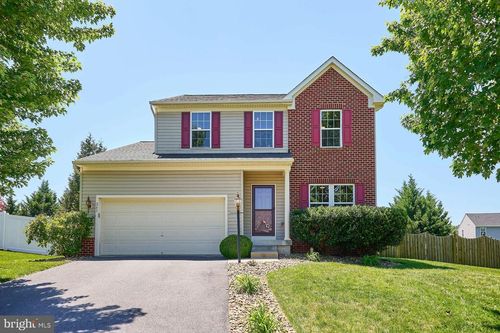 245 Mackenzie Ln, STEPHENSON, VA, 22656-2218 | Card Image