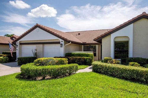 8206-8206 Mooring Cir, Boynton Beach, FL, 33472-2340 | Card Image