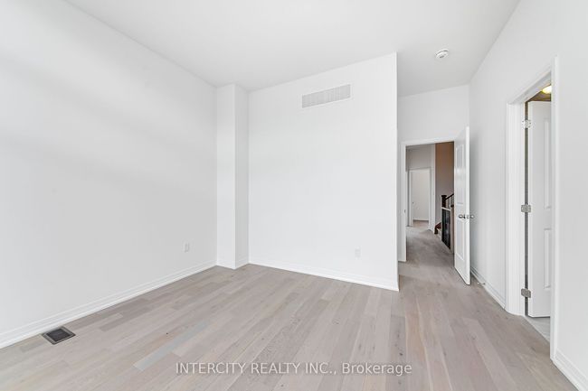 29 Albert Firman Lane, House attached with 3 bedrooms, 4 bathrooms and null parking in Markham ON | Image 23