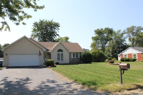 206 1/2 Redbud Dr, Joliet, IL, 60433-2929 | Card Image