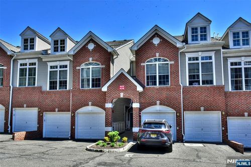 12 Debruyle Ct, Hawthorne, NJ, 07506 | Card Image