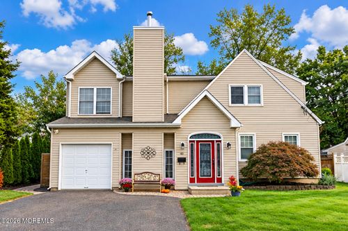 40 Weldon Rd, Matawan, NJ, 07747-3047 | Card Image