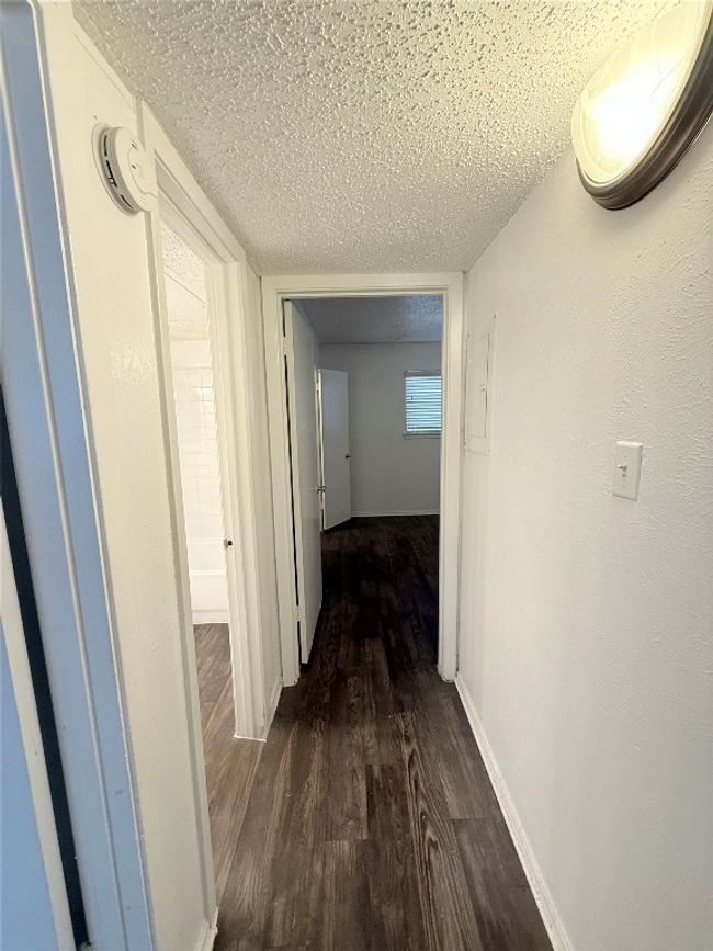 APT-207 - 2704 Salado St, Condo with 2 bedrooms, 2 bathrooms and 1 parking in Austin TX | Image 6