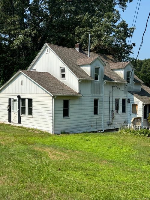 2-80 Homestead St, Manchester, CT, 06042-3043 | Card Image