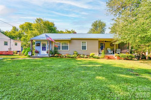 803 Westview St, Shelby, NC, 28150-5655 | Card Image