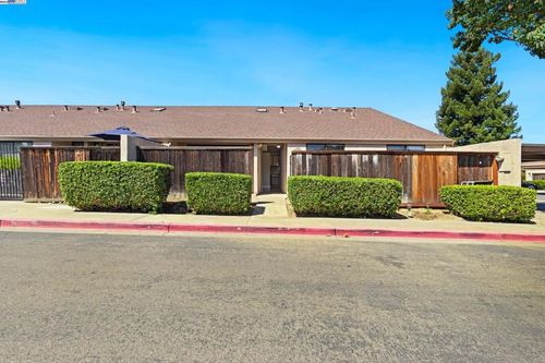 801 Villa Ter, Brentwood, CA, 94513-1281 | Card Image