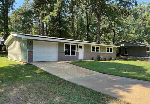 1212 Chris Dr, Benton, AR, 72015-3223 | Card Image