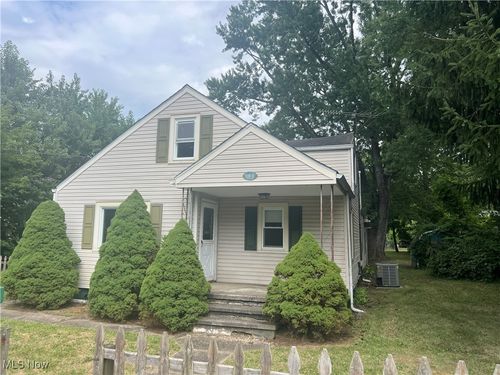 1463 4th St, Lakemore, OH, 44250-9515 | Card Image