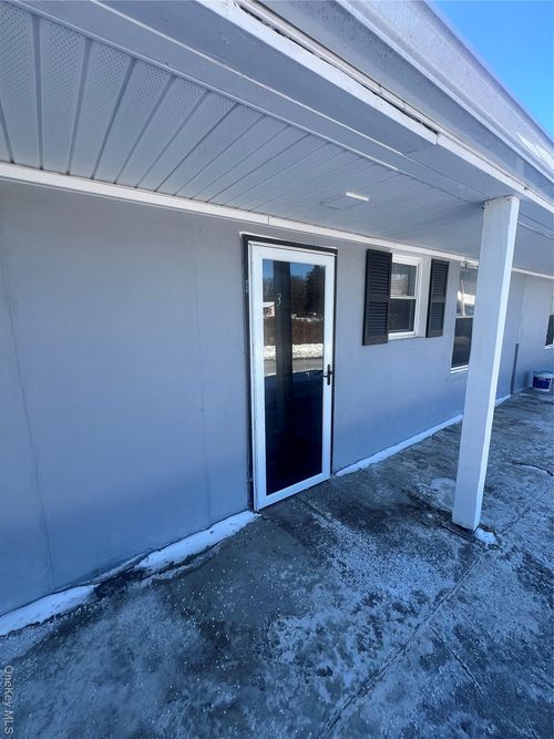 3-41 Sunny Acres Rd, Wallkill, NY, 12589-4668 | Card Image