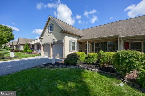 728 Heather Rdg, MANHEIM, PA, 17545-8551 | Card Image