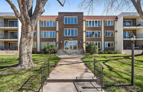 301w-4401 Parklawn Ave, Edina, MN, 55435-4632 | Card Image