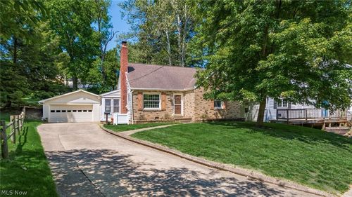 2067 Norwood Blvd, Zanesville, OH, 43701-2146 | Card Image