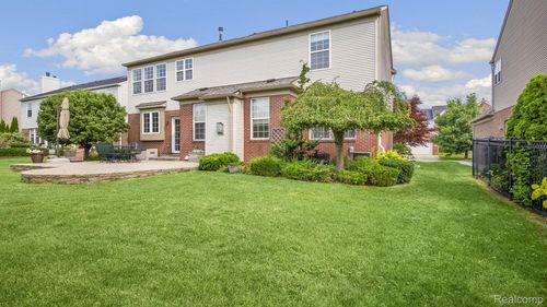 7164 Millrock Ave, Shelby Twp, MI, 48317-2380 | Card Image