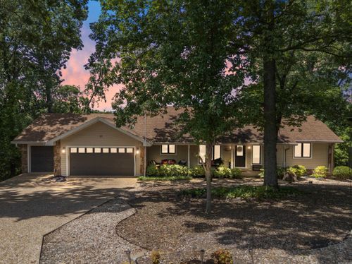 37 Tiree Dr, Bella Vista, AR, 72715-5220 | Card Image