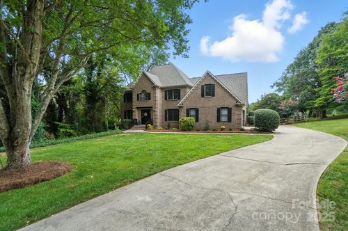 147 Old Squaw Rd, Mooresville, NC, 28117-8119 | Card Image