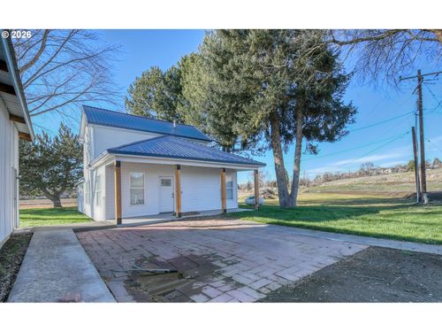 1330 E College St, Echo, OR, 97826-9608 | Card Image