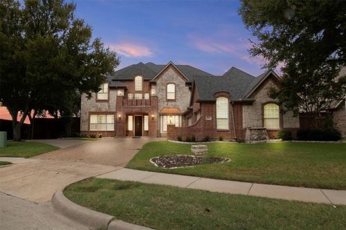 4811 Shannon Dr, Frisco, TX, 75034-8422 | Card Image