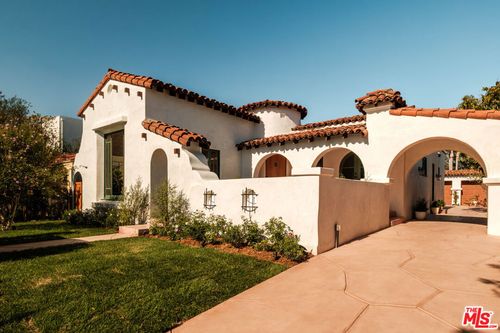 138 S La Jolla Ave, Los Angeles, CA, 90048-3530 | Card Image