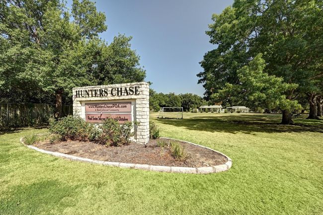 View of community / neighborhood sign | Image 36