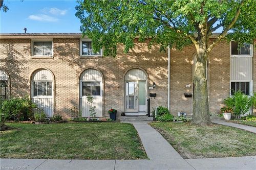 30-151 Gateshead Cres, Stoney Creek, ON, L8G3W1 | Card Image