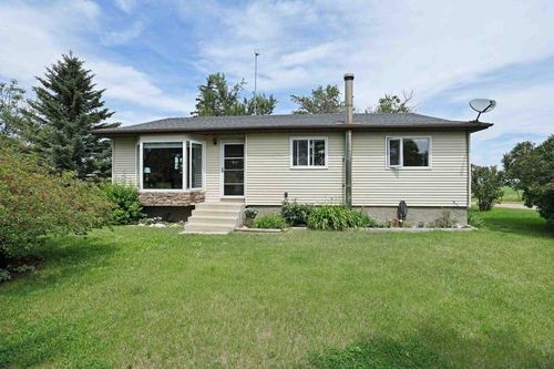 224028 Township Road 230, Gleichen, AB, T0J1N0 | Card Image