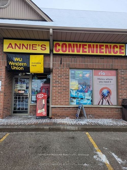 9833 Keele St, Maple, ON, L6A3Y5 | Card Image