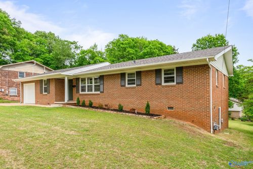 1930 Rosalie Ridge Dr Ne, Huntsville, AL, 35811-2153 | Card Image