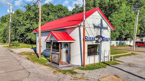 116 S Commerce St, Ardmore, OK, 73401-3901 | Card Image