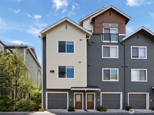 15865 Ne 14th Road, Bellevue, WA, 98008 | Card Image