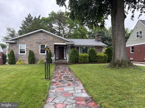 323 W Franklin Ave, OAKLYN, NJ, 08107-1922 | Card Image