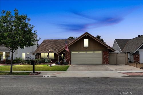 6720 Via Irana, Stanton, CA, 90680-1921 | Card Image