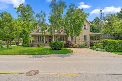 317 Rathburn Road, Etobicoke, ON, M9B2L7 | Card Image