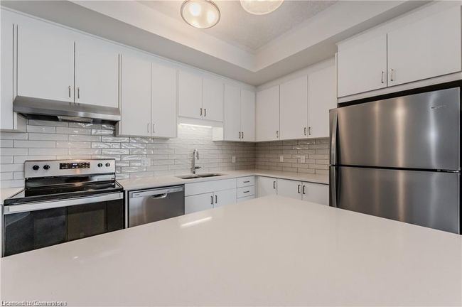 A011 - 142 Foamflower Pl, Townhouse with 2 bedrooms, 3 bathrooms and 1 parking in Waterloo ON | Image 10