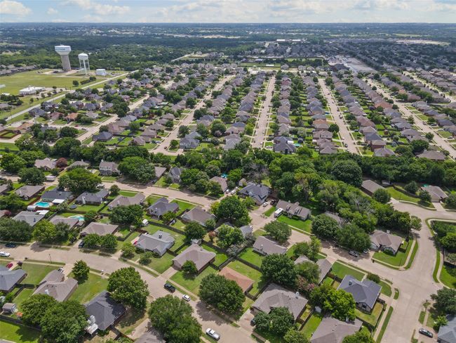 Aerial perspective of suburban area | Image 32