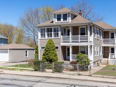 401 Old River Road, Home with 7 bedrooms, 2 bathrooms and 4 parking in Lincoln RI | Image 2