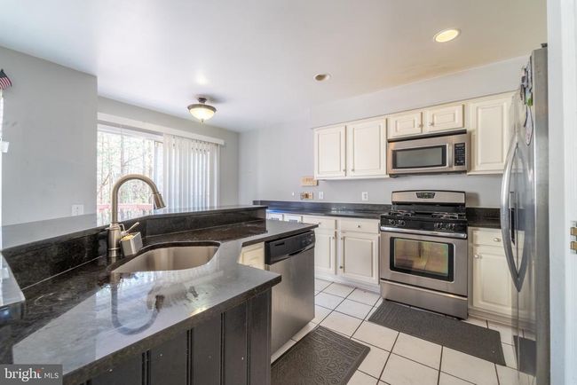 3959 Blysdale Ln, Townhouse with 3 bedrooms, 4 bathrooms and null parking in WOODBRIDGE VA | Image 13