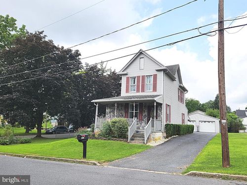 301 2nd St, EAST PENNSBORO, PA, 17025-3276 | Card Image