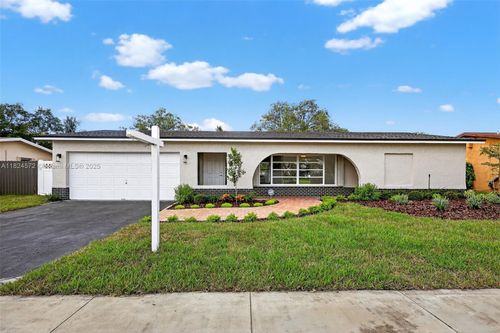 8850 Nw 3rd St, Pembroke Pines, FL, 33024-6510 | Card Image