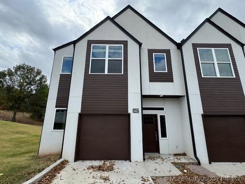 3402 Redbud Ln, Tulsa, OK, 74132-2902 | Card Image