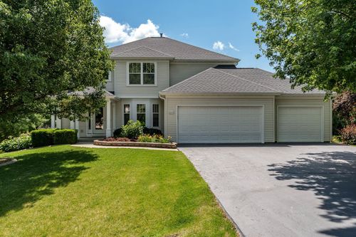 5579 Hazel Close, Roscoe, IL, 61073-8898 | Card Image